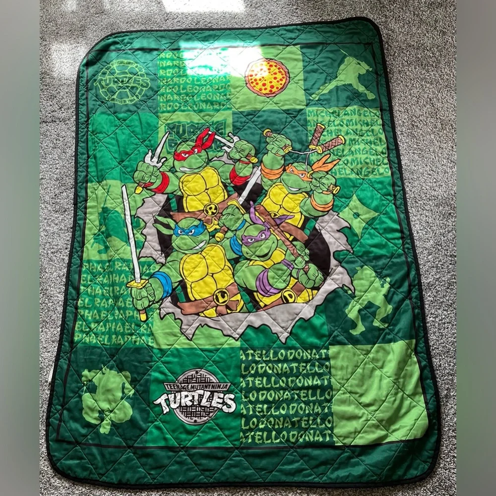 Nickelodeon TMNT Teenage Mutant Ninja Turtles Quilted Reversible Throw Blanket